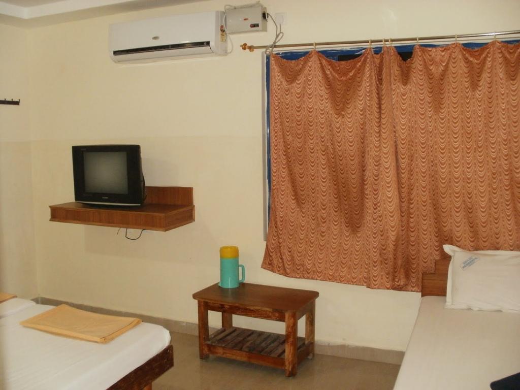 Bhanu Residency Villa Tirupati Room photo